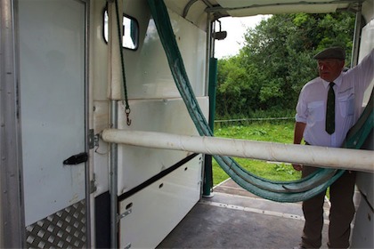 horse ambulance, fallen stock, horse ambulance devon, horse ambulance cornwall, horse ambulance somerset, horse ambulance south